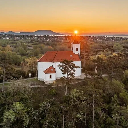 Apartamento Wellarom Szalon