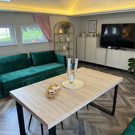 Apartamento Wellarom Szalon