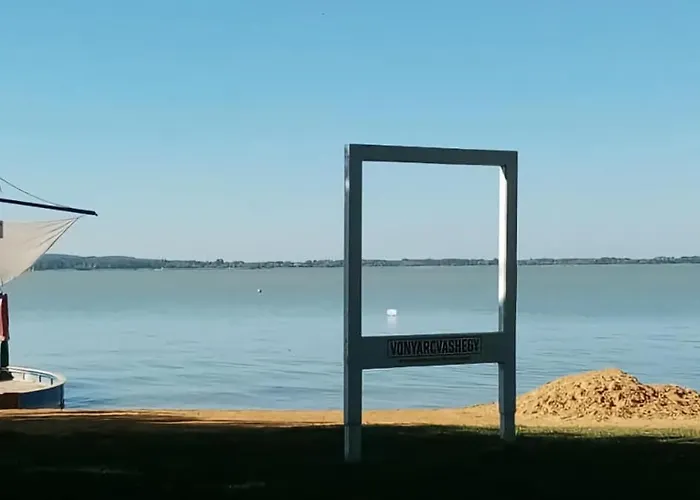 アパート Wellarom Szalon ボニャルツバシュ