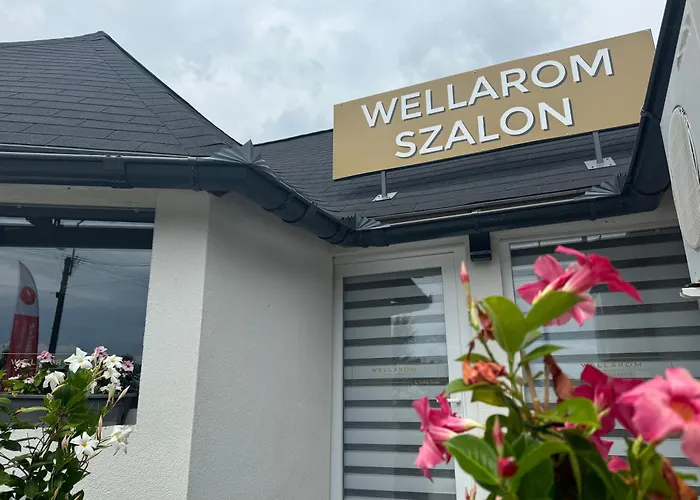 Wellarom Szalon アパート